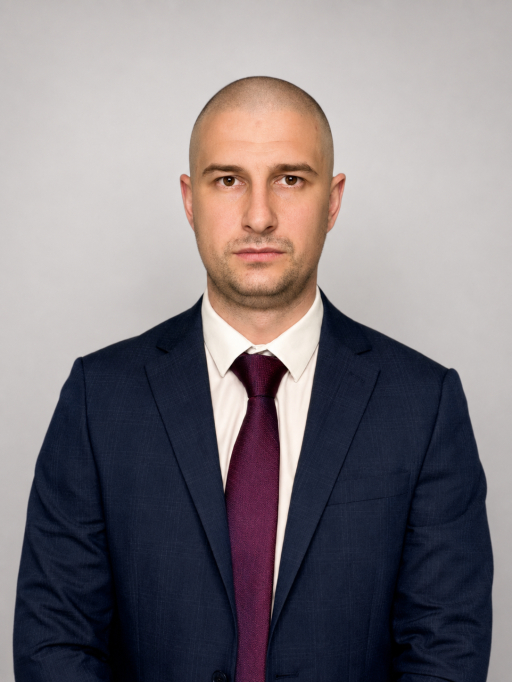 Огнян Велинов