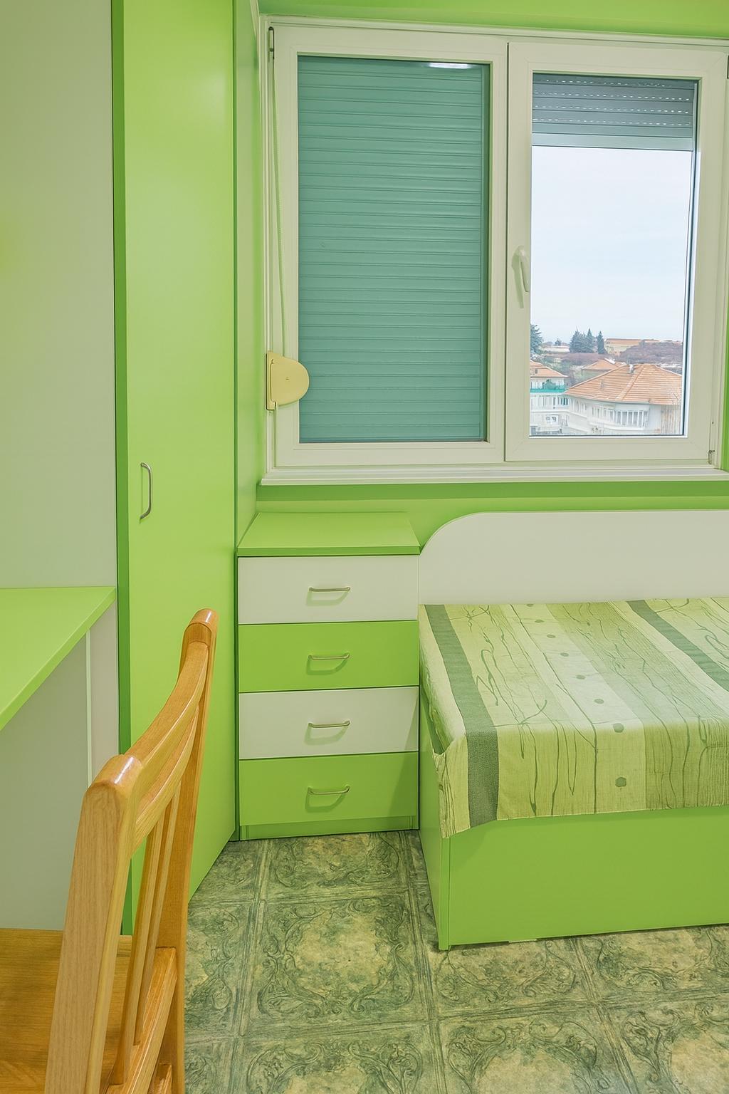 Двустаен апартамент под наем в кв. Кючук Париж