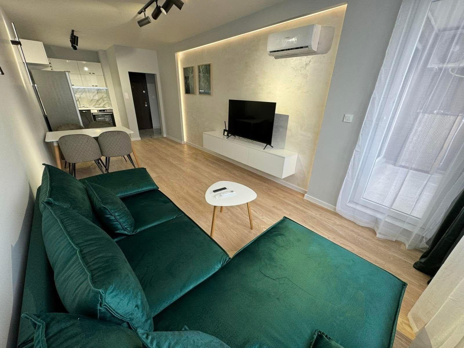 Двустаен апартамент под наем в жк. Южен