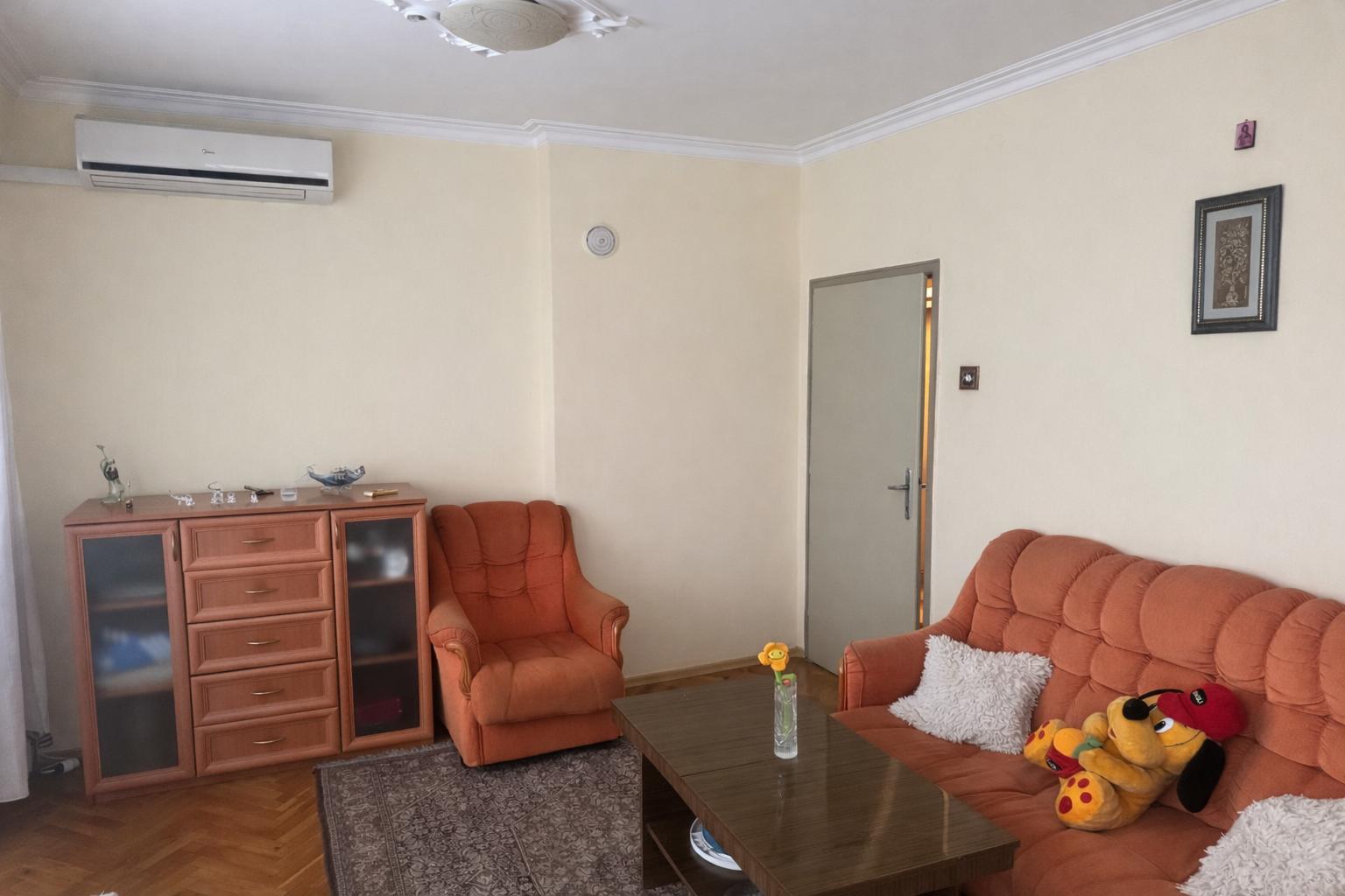 Под наем в София етаж от къща Извън София ID 2220101