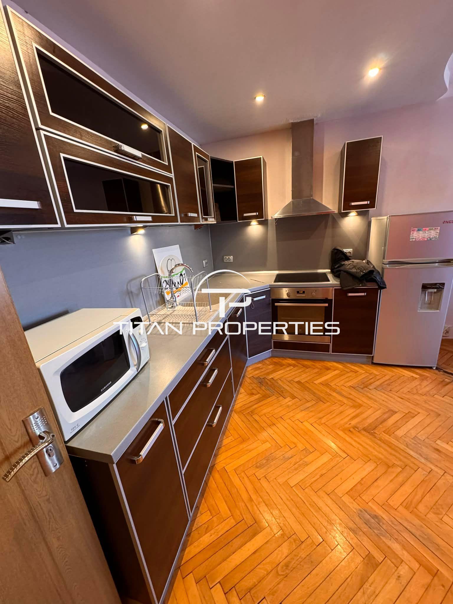 Тристаен апартамент, под наем, кв. Базар Левски