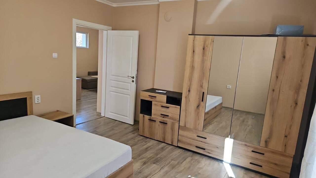 Къща, под наем, гр. Нови Искър