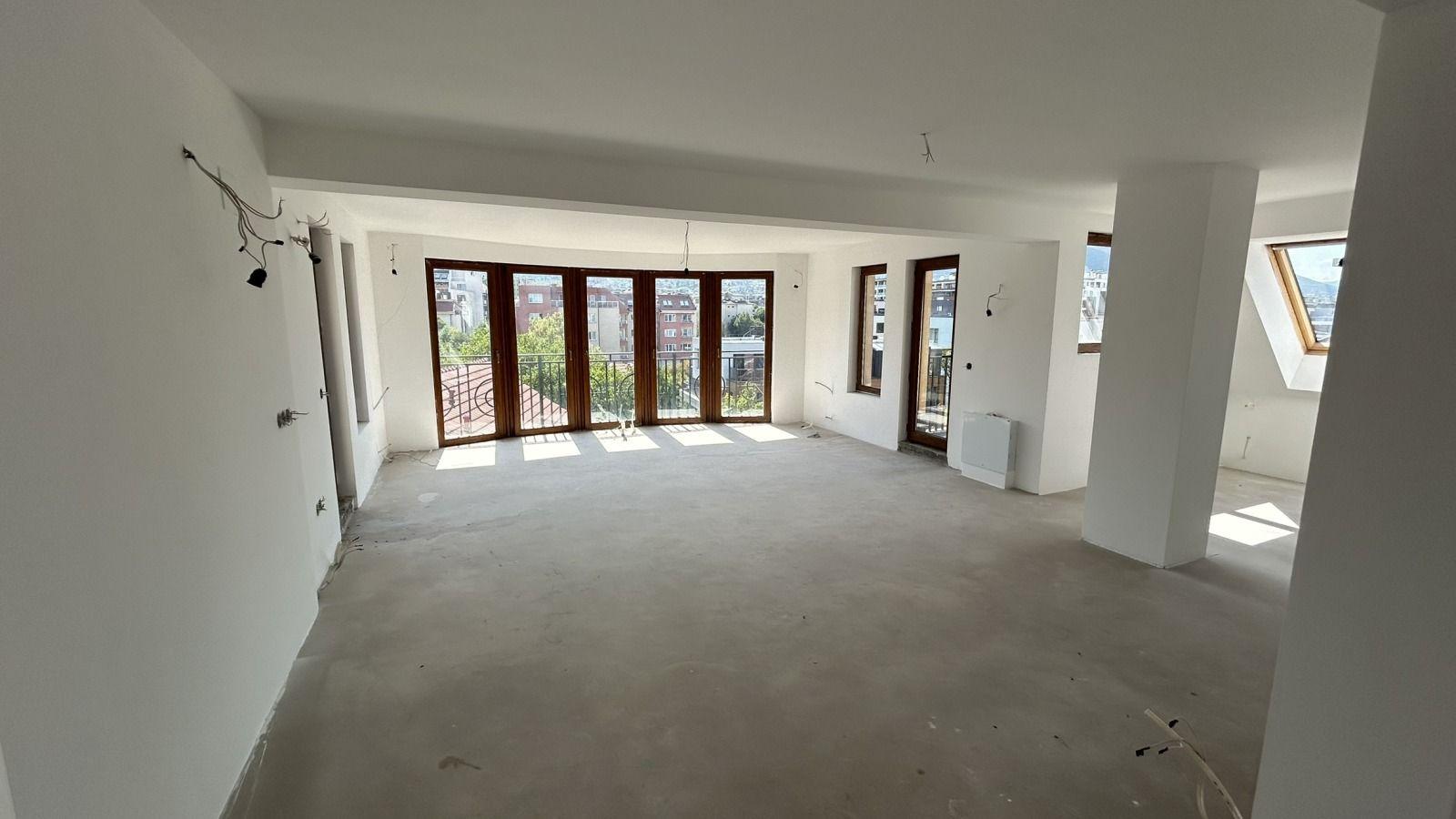 Тристаен за продажба в кв. Витоша