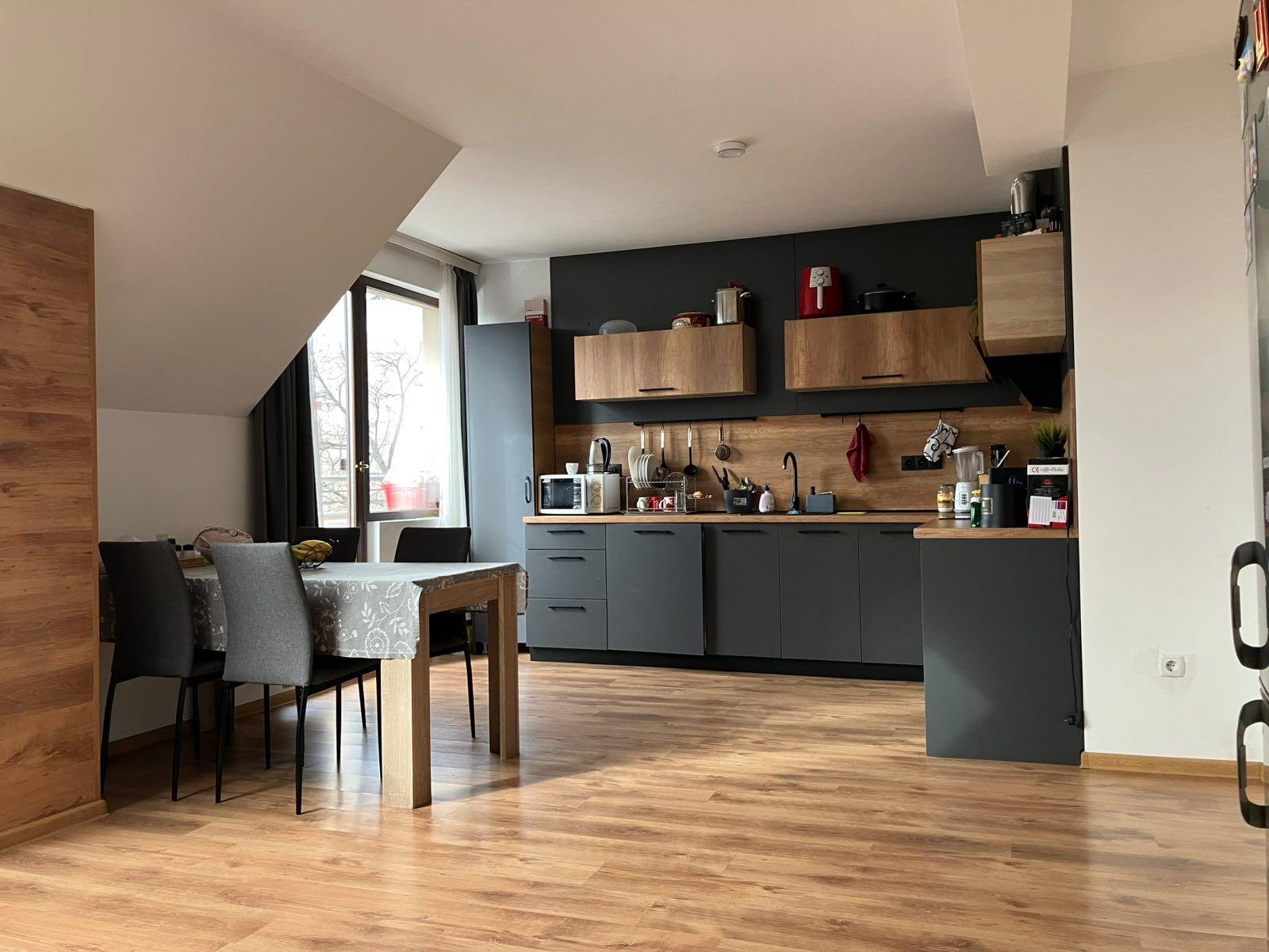 Тристаен за продажба в кв. Орландовци