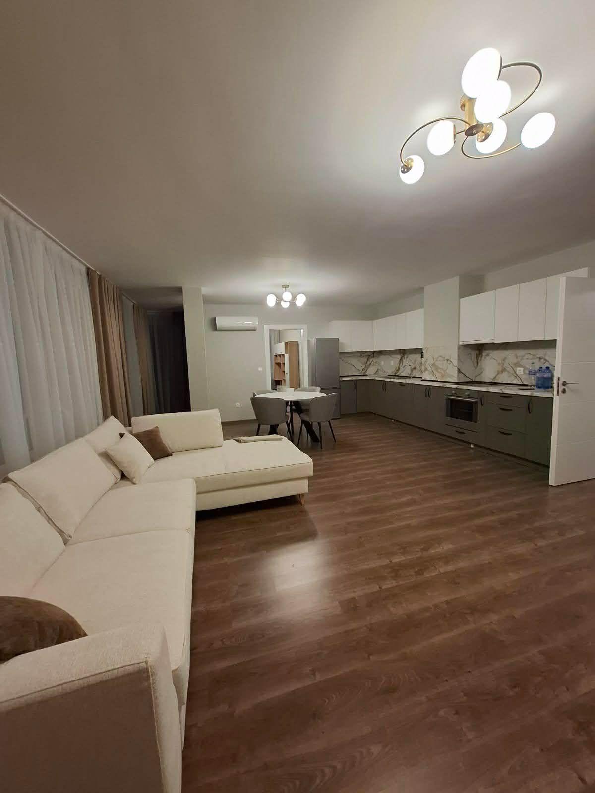 Четиристаен, под наем, жк. Кръстова вада