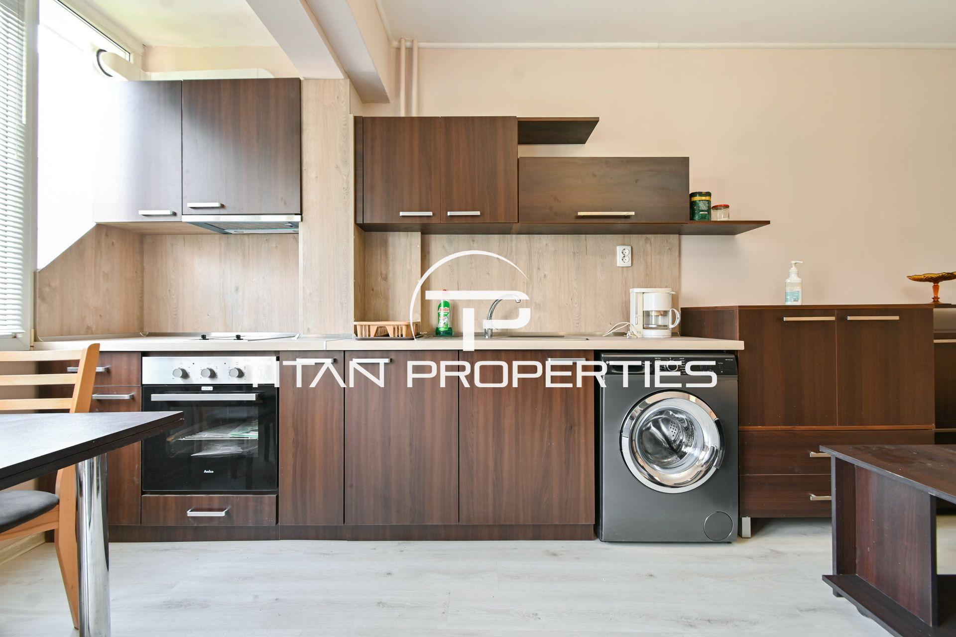 За продажба в София тристаен Света Троица ID 2105192