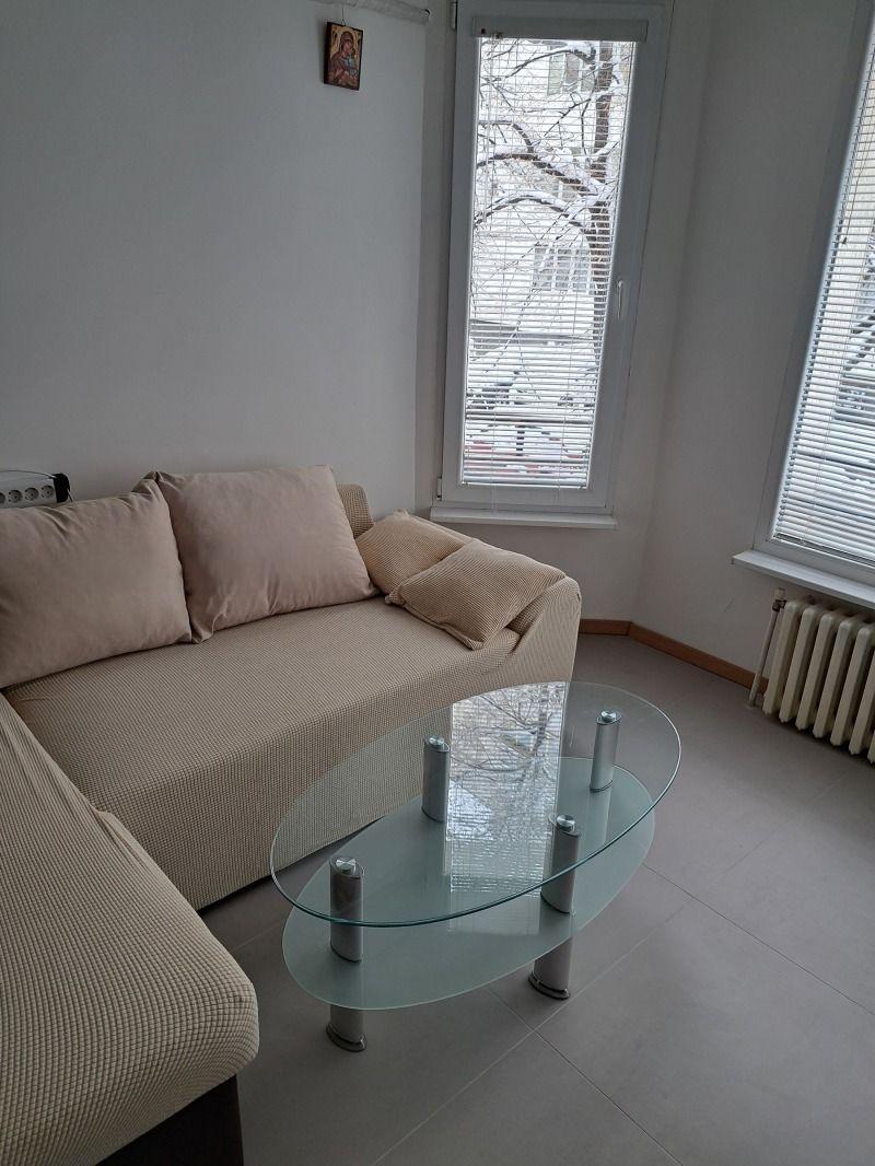 Двустаен, под наем, жк. Лагера