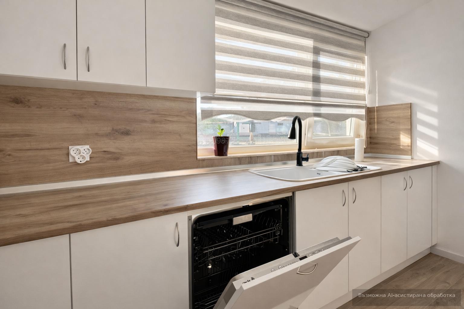 Двуетажна къща под наем в жк. Христо Смирненски