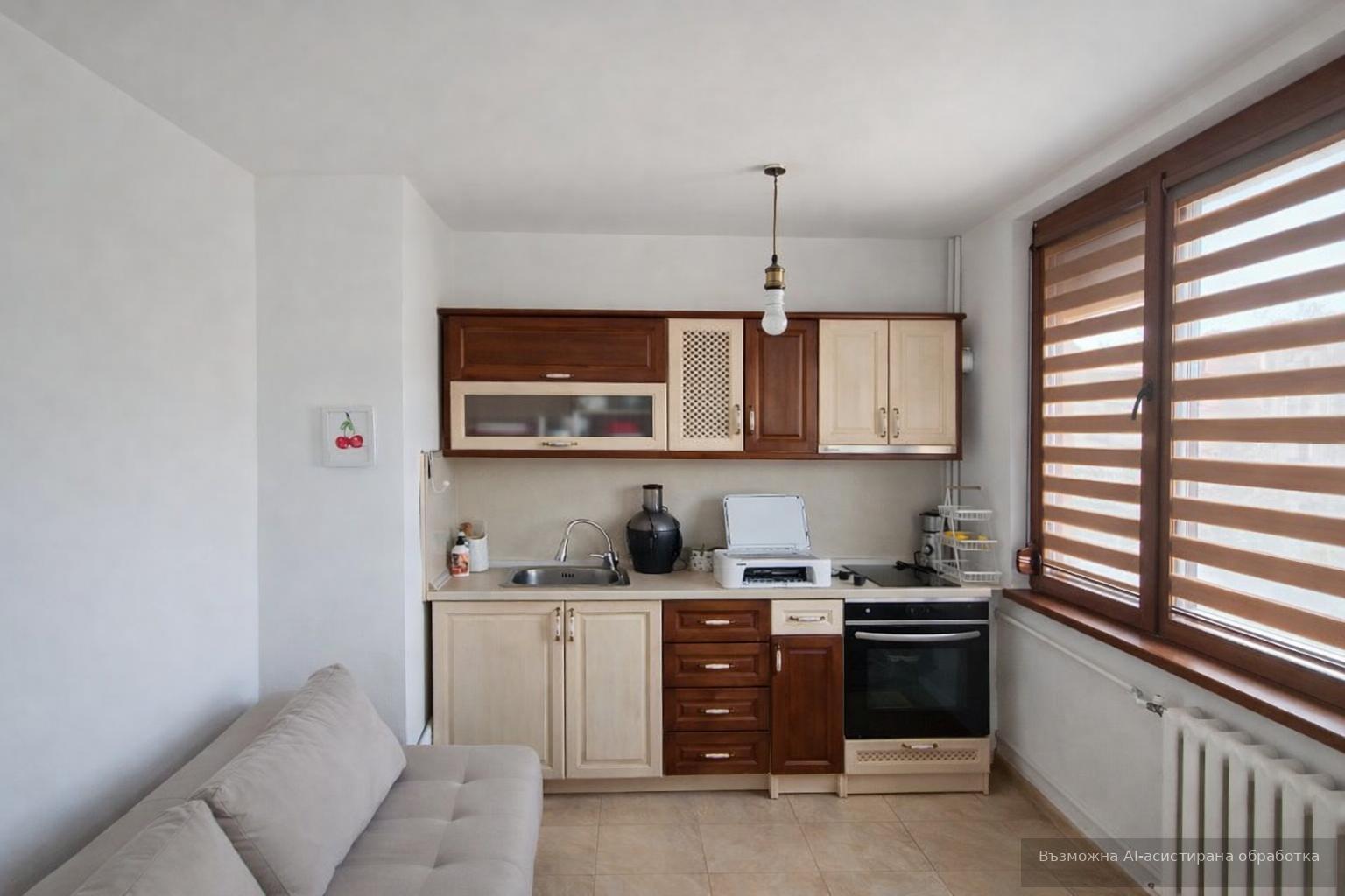 Двустаен апартамент в ж.к Лазур