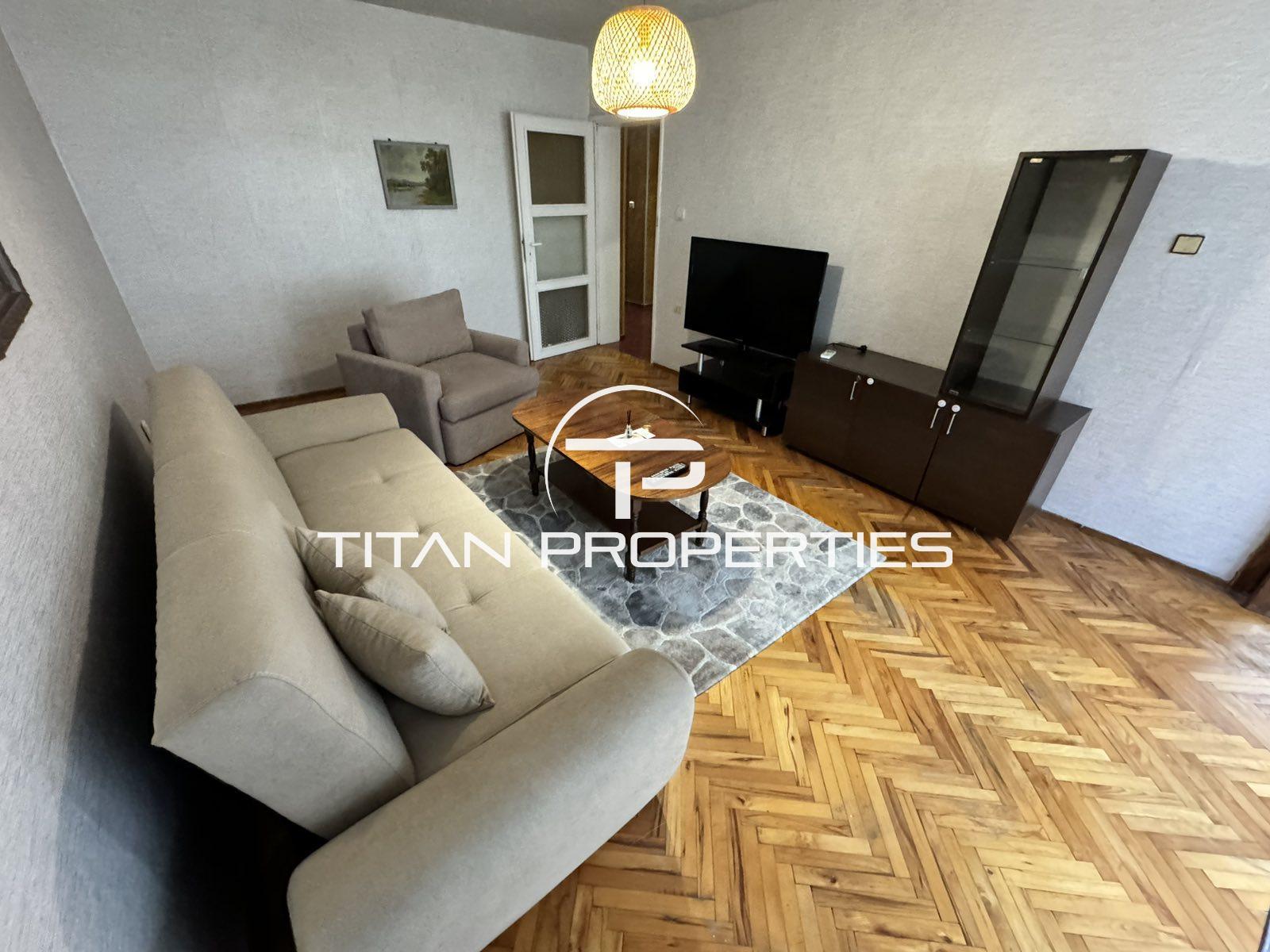 Тристаен апартамент в Центъра на Бургас