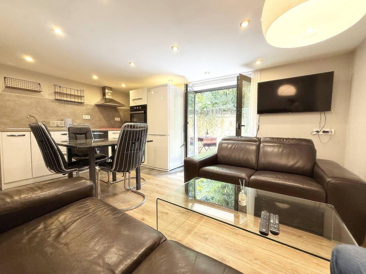 Двустаен, под наем, Център