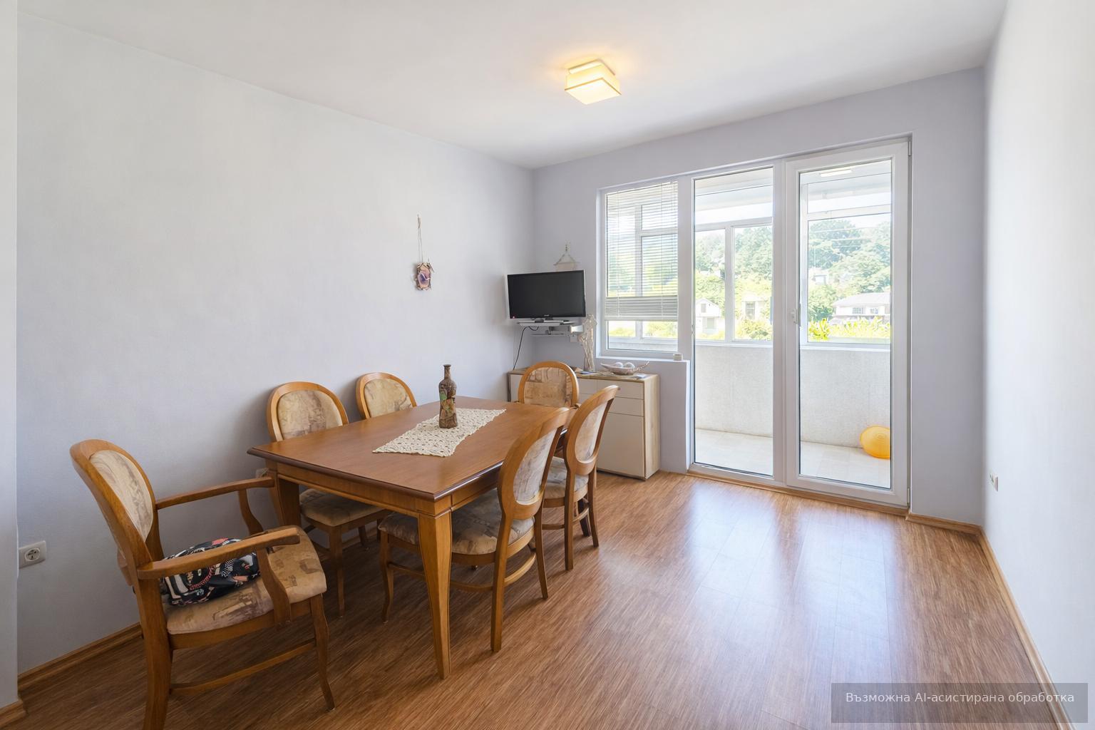 Под наем в Варна тристаен Базар Левски ID 2209662