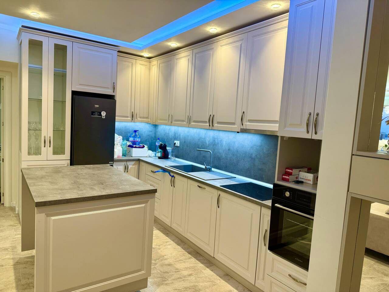 Тристаен, под наем, Сентрал парк, ж.к Славейков с паркомясто