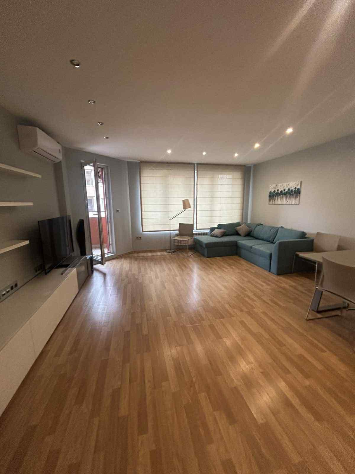 Тристаен, под наем, жк. Студентски град