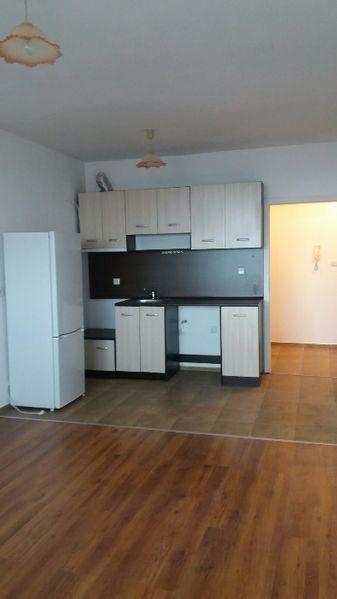 Необзаведен Двустаен, под наем, ж.к Меден Рудник зона Г