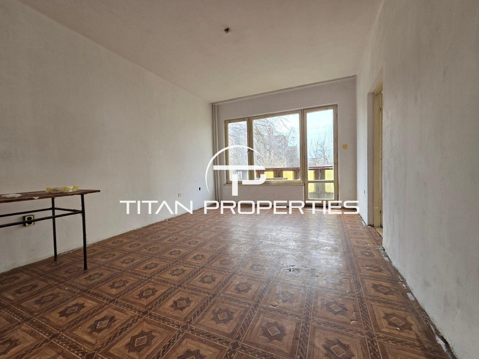 За продажба в Пловдив тристаен Кючук Париж ID 2107589