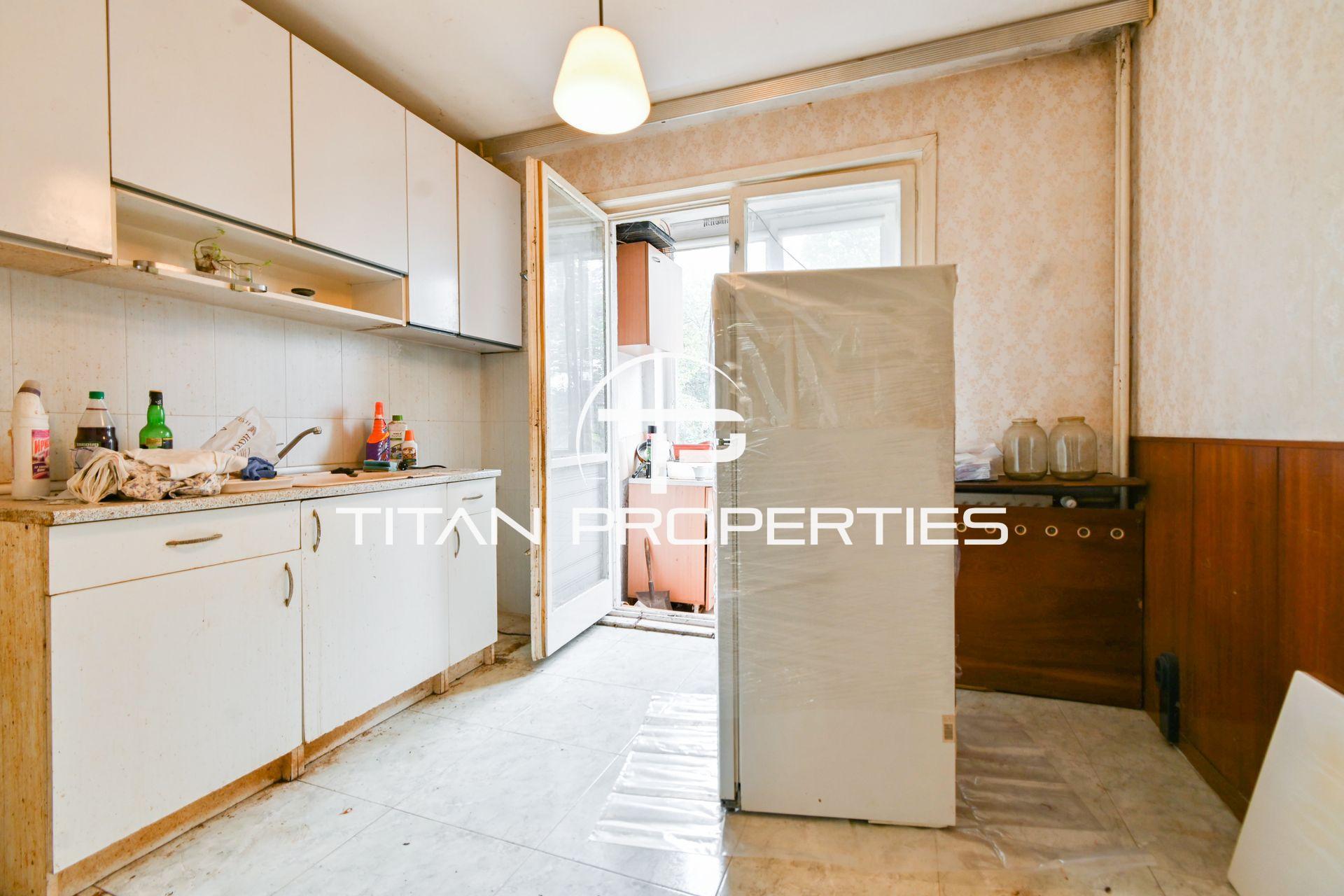 За продажба в София тристаен Дианабад ID 2098612